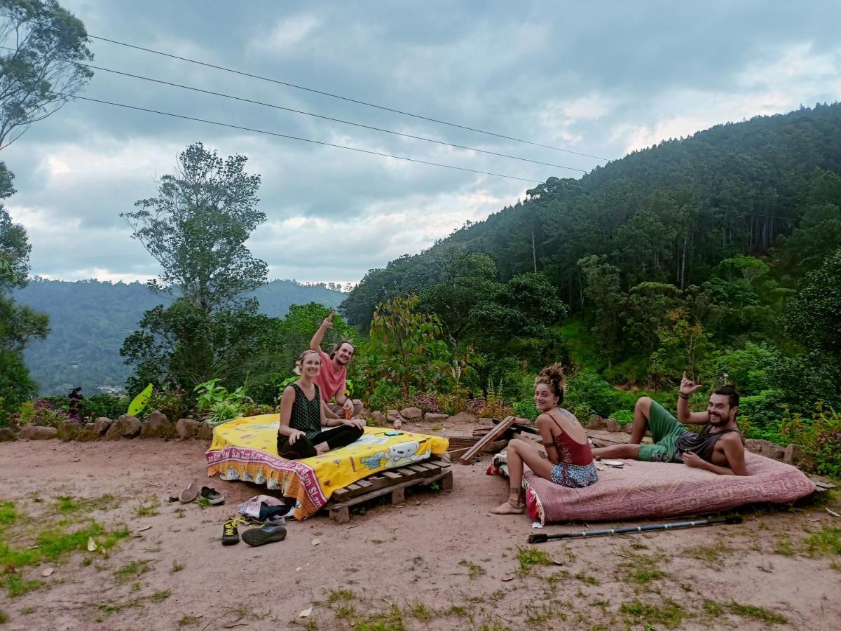 ホテル Freedom Camp エッラ エクステリア 写真