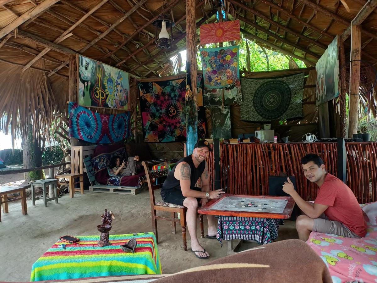 ホテル Freedom Camp エッラ エクステリア 写真