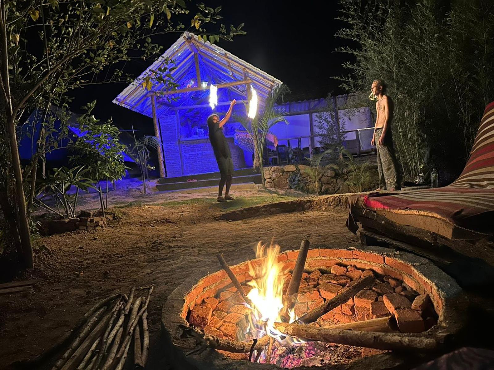 ホテル Freedom Camp エッラ エクステリア 写真