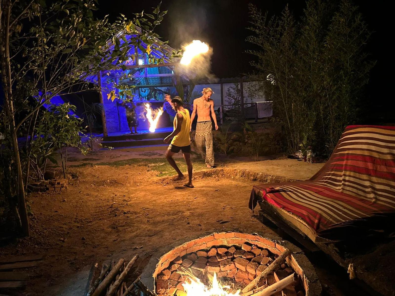 ホテル Freedom Camp エッラ エクステリア 写真