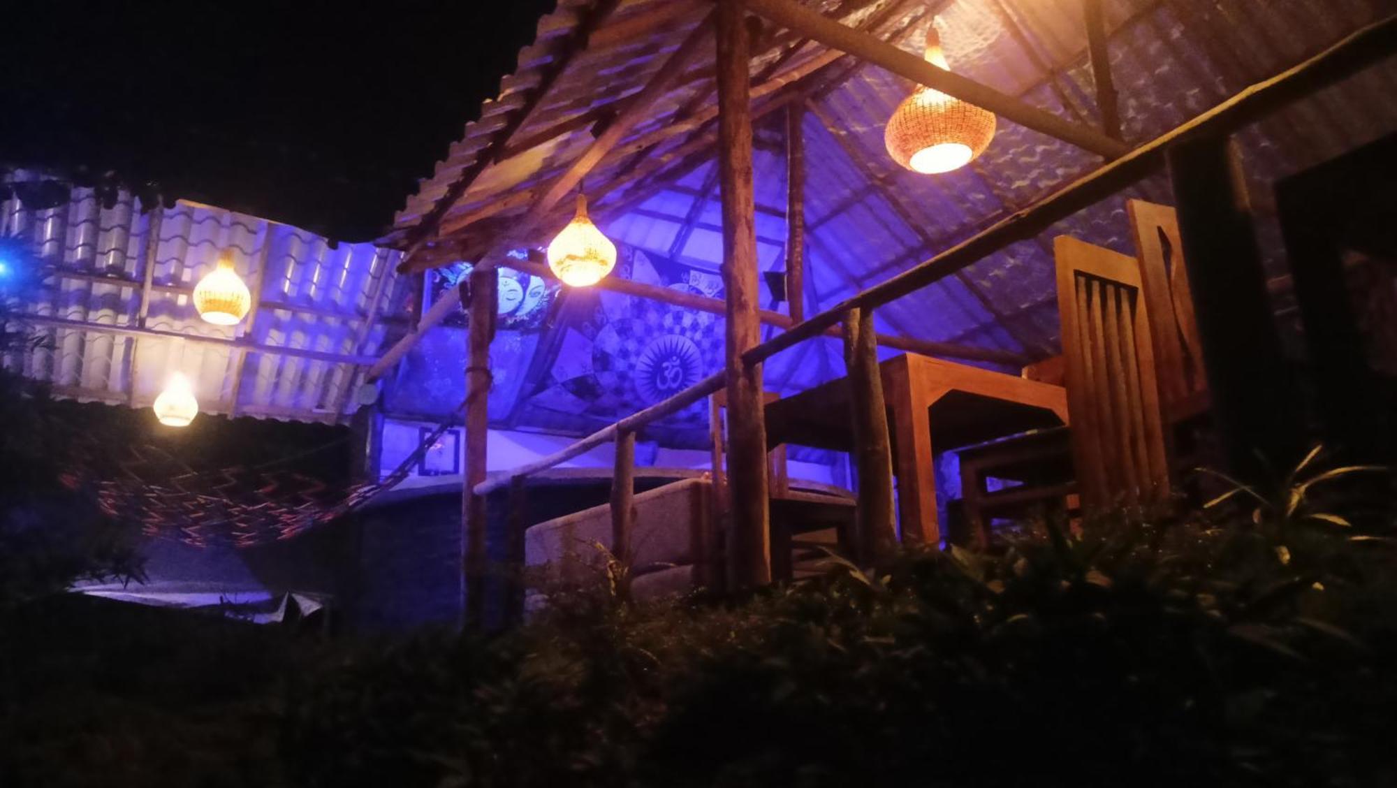 ホテル Freedom Camp エッラ エクステリア 写真